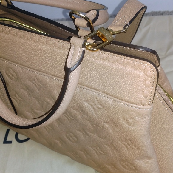 Vosges MM Louis Vuitton purse NEW - Picture 8 of 8